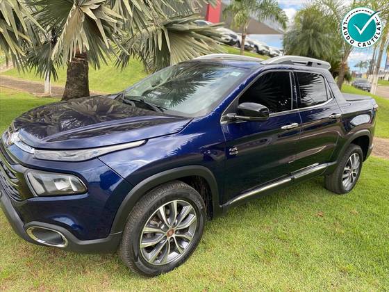 FIAT TORO 2.0 16V TURBO DIESEL VOLCANO 4WD AT9